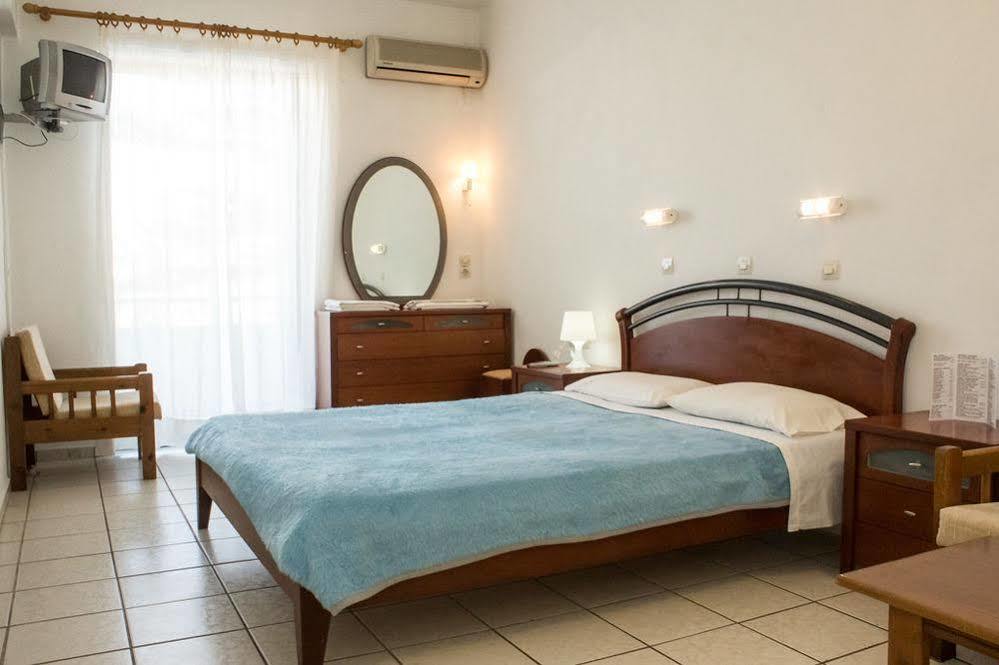 Cretan Sun Aparthotel Adelianos Kampos Exterior foto
